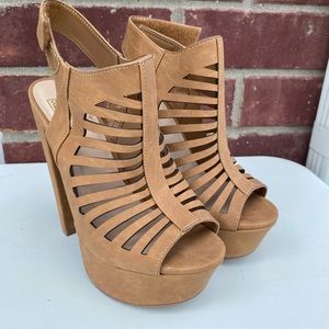 Speed Limit 98 Ankle Booties Heels Stilettos Pumps Sandals Tan Womens Size 7
